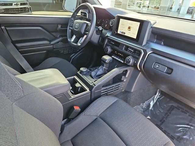 Used 2025 Toyota 4Runner SR5 AWD/4WD image 28