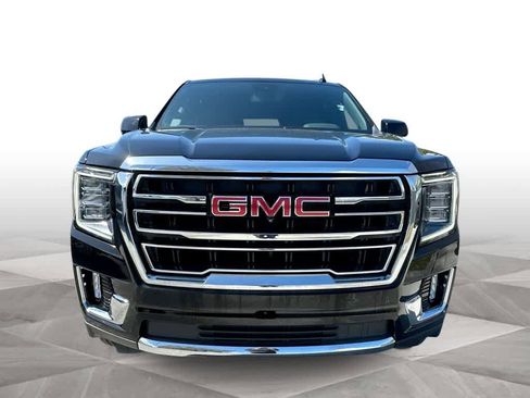 Used 2024 GMC Yukon SLT w/ SLT Luxury Package RWD image 3