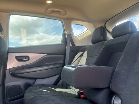 Used 2021 Nissan Murano SV FWD image 40