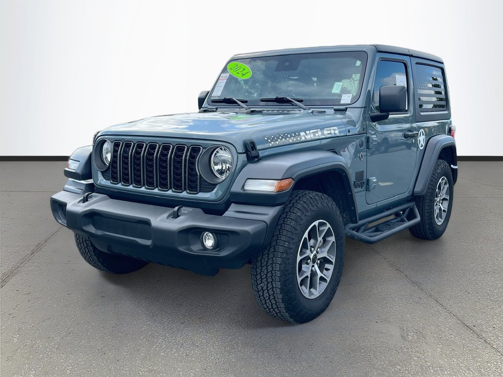 Used 2024 Jeep Wrangler Sport AWD/4WD image 3