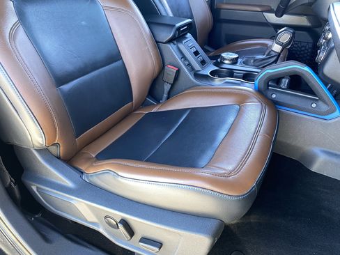 Used 2022 Ford Bronco Outer Banks image 10