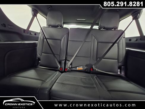 Used 2025 GMC Yukon XL Denali AWD/4WD image 20