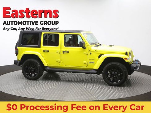 Used 2023 Jeep Wrangler Unlimited Sahara AWD/4WD image 46