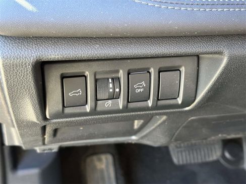 Certified 2023 Subaru Outback Limited image 22