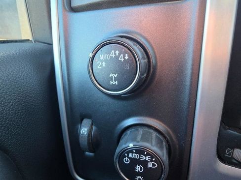 Used 2017 GMC Sierra 1500 SLE w/ SLE Value Package image 17