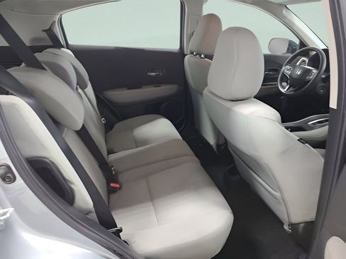 Used 2021 Honda HR-V LX image 14