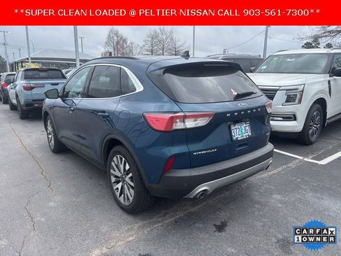 Used 2020 Ford Escape Titanium image 3