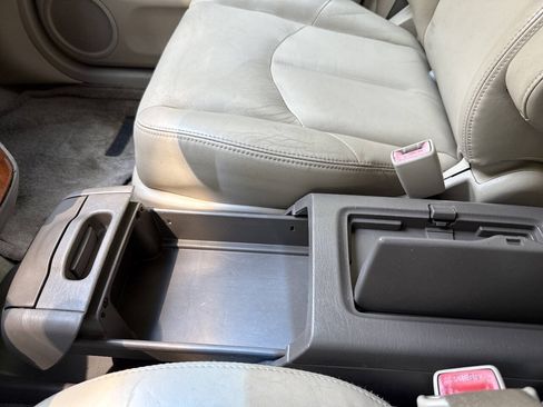 Used 2000 Lexus RX 300 4WD w/ Premium Pkg image 24