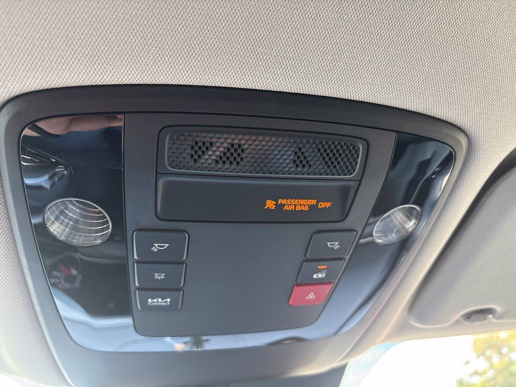 Certified 2024 Kia Carnival EX FWD image 29