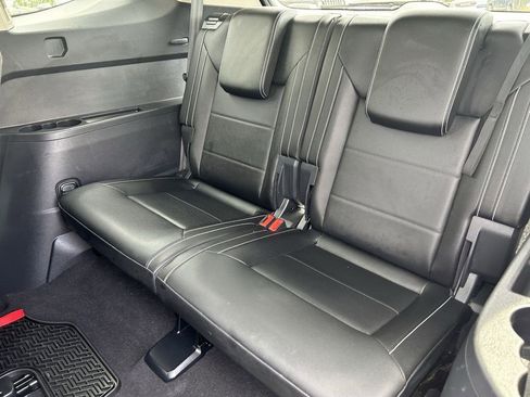 Used 2023 Volkswagen Atlas SE w/ Panoramic Sunroof Package FWD image 25