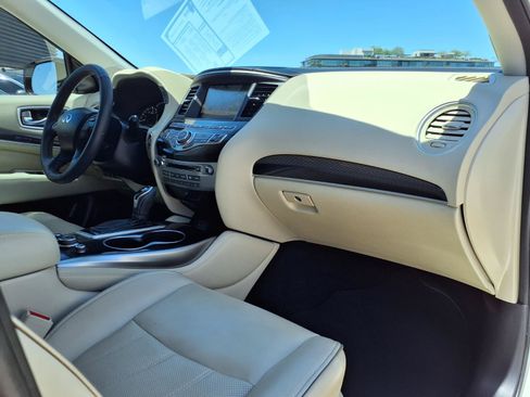 Used 2020 INFINITI QX60 Luxe w/ Essential Package FWD image 10
