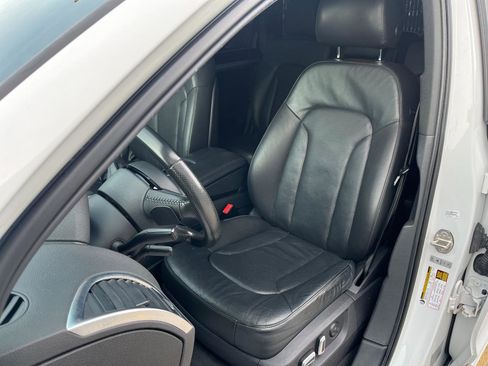 Used 2015 Audi Q7 TDI Prestige w/ Prestige Package image 12
