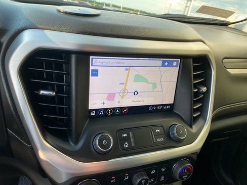 Used 2023 GMC Acadia SLT w/ Technology Package image 27