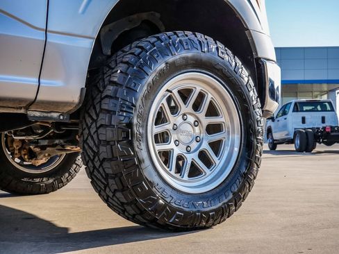 Used 2021 Ford F150 Lariat image 9