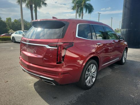 Used 2024 Cadillac XT6 Premium Luxury FWD image 3