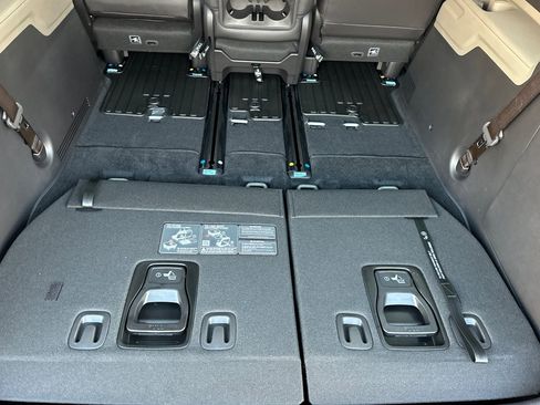 New 2026 Kia Carnival image 12