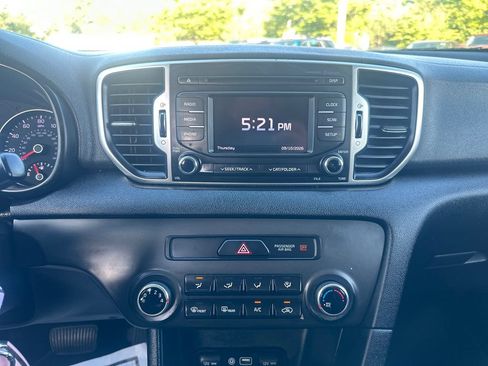 Used 2019 Kia Sportage LX FWD image 31
