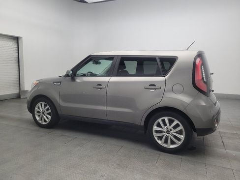 Used 2018 Kia Soul + FWD image 3