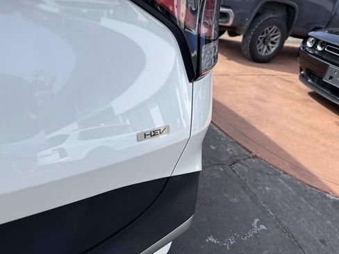 Used 2023 Kia Sportage LX image 6