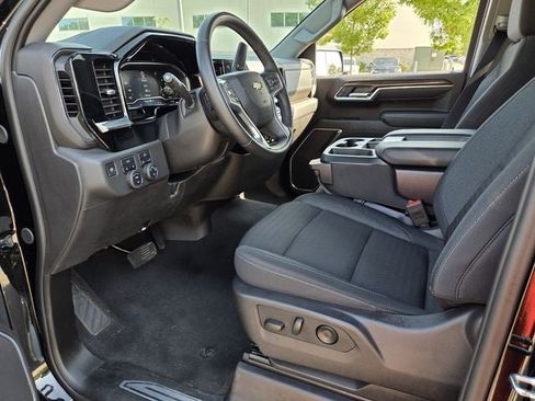 Used 2024 Chevrolet Silverado 1500 LT AWD/4WD image 20