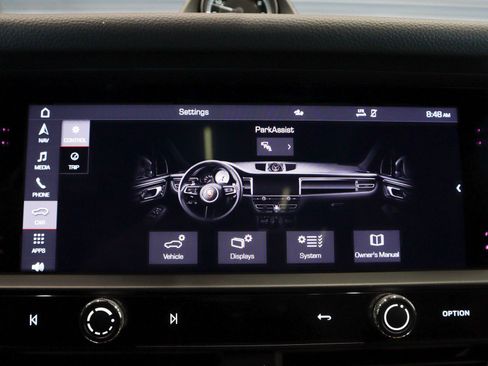 Certified 2022 Porsche Macan image 20