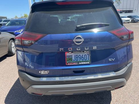 Certified 2023 Nissan Rogue SV FWD image 8