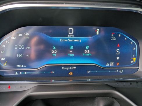 Certified 2024 Chevrolet Suburban Z71 w/ Luxury Package image 24