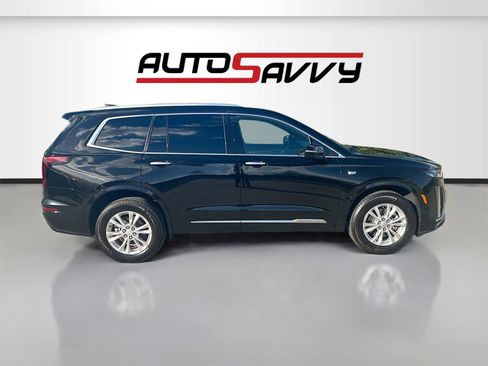 Used 2025 Cadillac XT6 Luxury w/ LPO, Floor Liner Package image 8