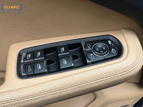 Used 2017 Porsche Macan S w/ Premium Package Plus image 40