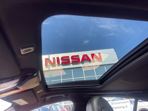 Used 2019 BMW 530i xDrive 530i xDrive w/ M Sport Package image 24