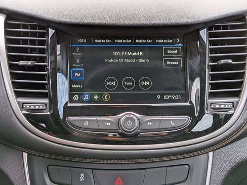 Used 2019 Chevrolet Trax LS AWD/4WD image 18