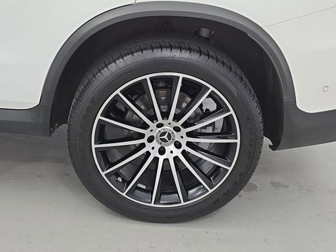 Used 2023 Mercedes-Benz GLC 300 4MATIC Coupe image 34