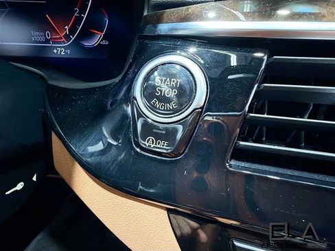 Used 2020 BMW 540i w/ M Sport Package image 34