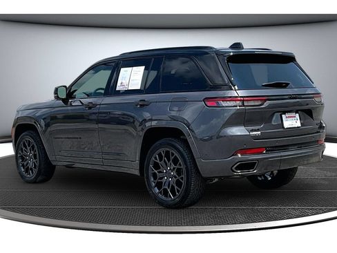 Certified 2025 Jeep Grand Cherokee Summit w/ Obsidian Package AWD/4WD image 19