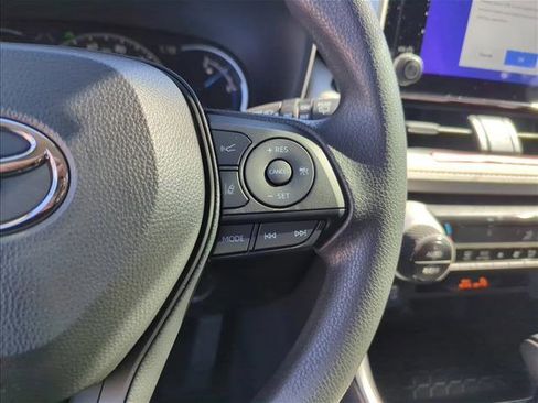 New 2025 Toyota RAV4 XLE image 17