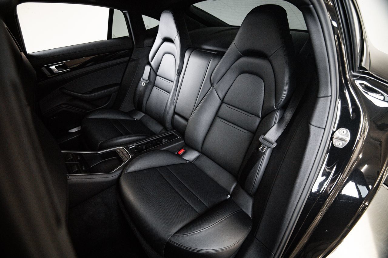 Certified 2023 Porsche Panamera image 24