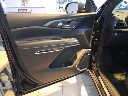 New 2026 Chevrolet Traverse High Country w/ LPO, Floor Liner Package AWD/4WD image 13