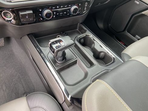 Used 2023 Chevrolet Silverado 1500 ZR2 image 39