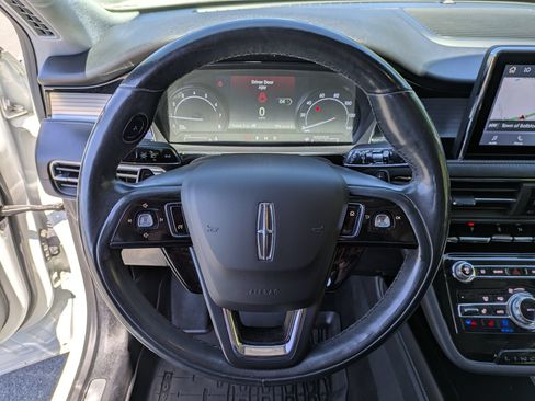 Used 2020 Lincoln Corsair AWD w/ Equipment Group 101A image 9