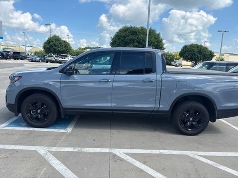 Used 2026 Honda Ridgeline Black Edition image 4