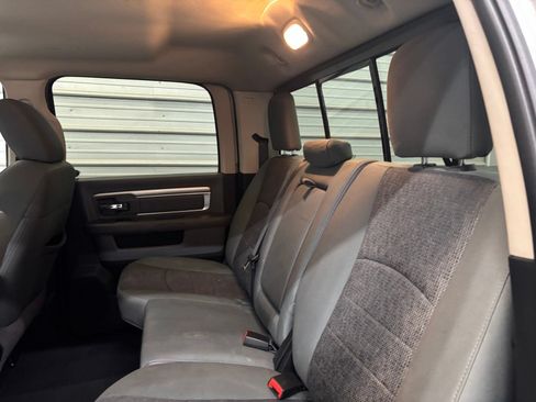 Used 2018 RAM 1500 SLT AWD/4WD image 23