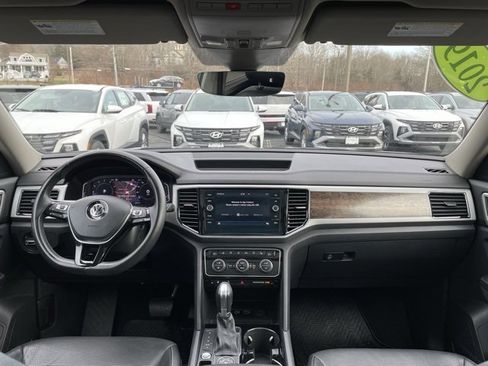 Used 2019 Volkswagen Atlas SEL Premium image 13