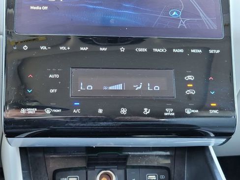 Certified 2023 Hyundai Tucson SEL AWD/4WD image 22