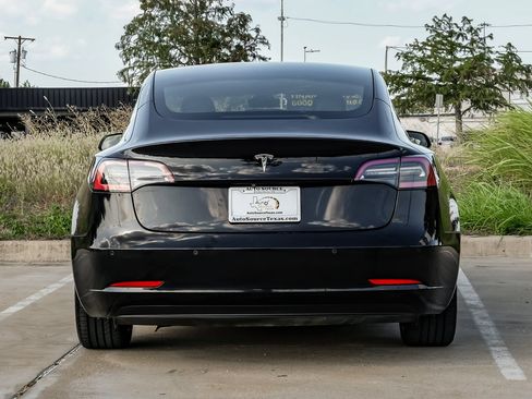 Used 2019 Tesla Model 3 Standard Range Plus RWD image 9