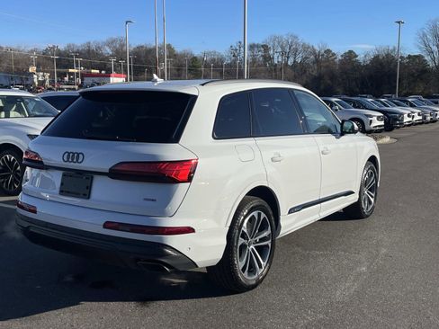 Used 2025 Audi Q7 2.0T Premium w/ Convenience Plus Package image 7