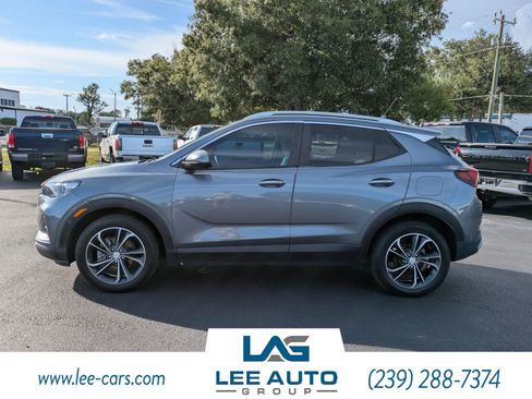 Used 2021 Buick Encore GX Select w/ Advanced Technology Package FWD image 6