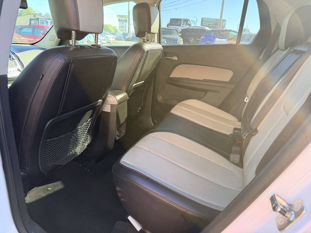 Used 2011 GMC Terrain SLT AWD/4WD image 6