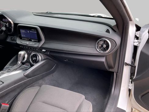 Used 2020 Chevrolet Camaro SS RWD image 18