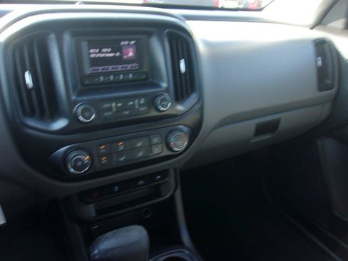 Used 2016 GMC Canyon 2WD Crew Cab w/ Convenience Package image 15