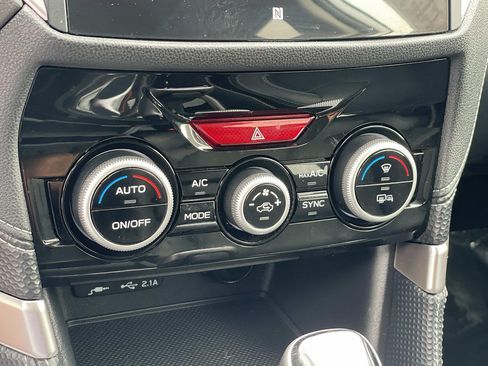 Used 2019 Subaru Forester Limited AWD/4WD image 15